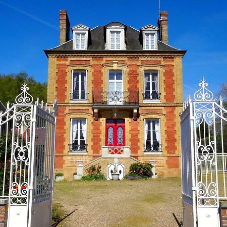 L'Ajoussienne Villa Ngoại thất bức ảnh