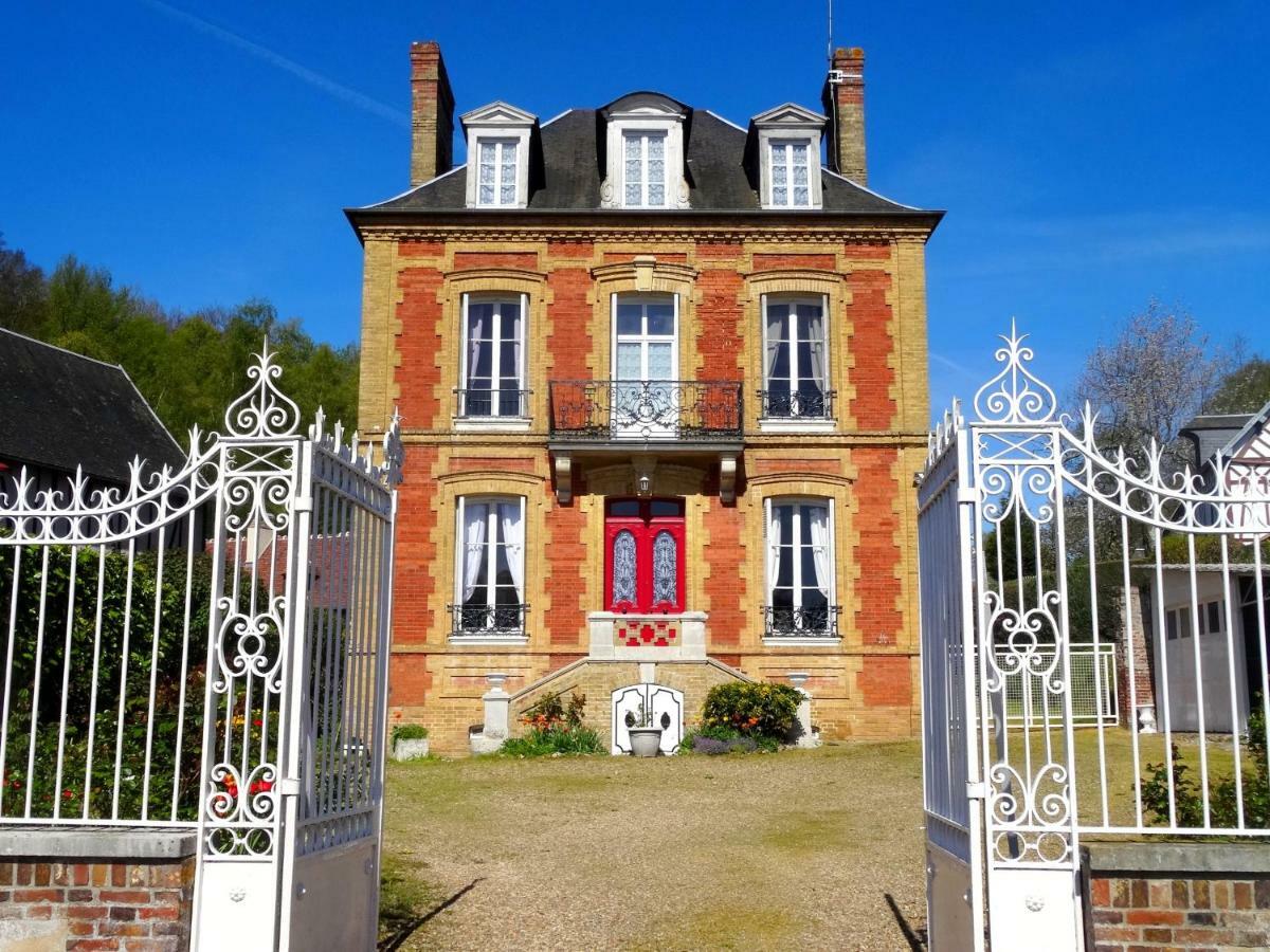 L'Ajoussienne Villa Ngoại thất bức ảnh